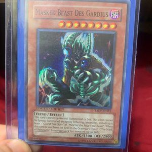 Masked Beast Des Gardius -Super Rare- LIMITED EDITION Holo Yu-Gi-Oh!